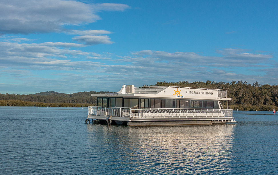 Clyde River Houseboats